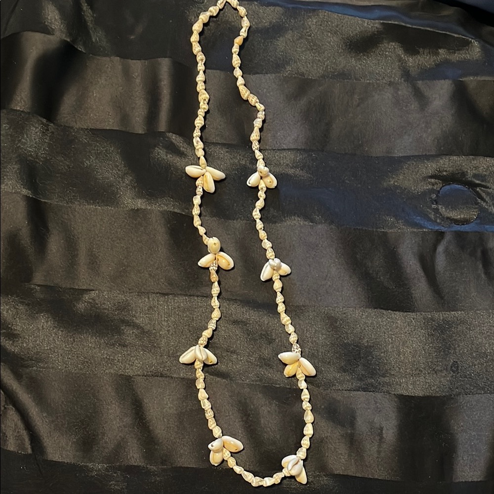 Elegant Shell Necklace